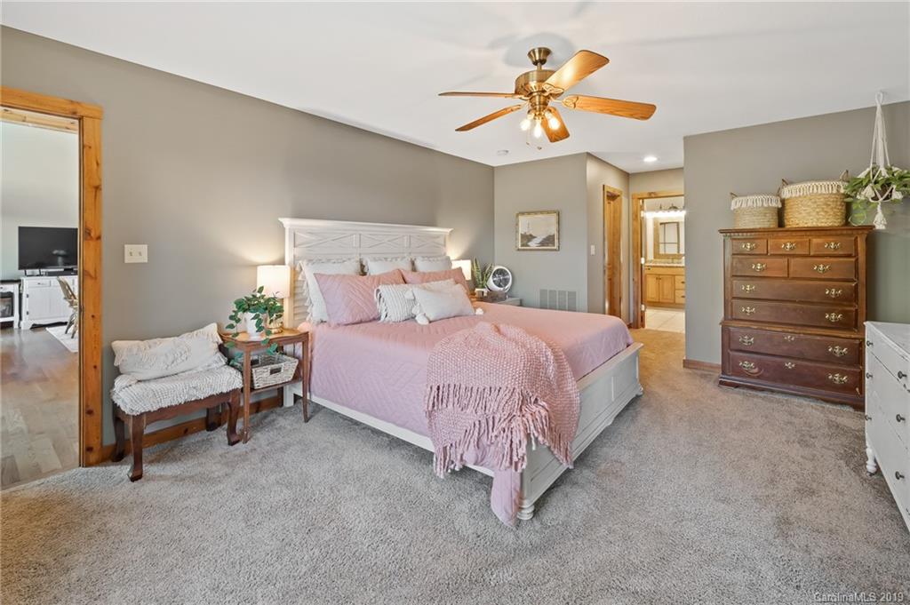 628 Cove Creek Lane Weaverville NC 28787