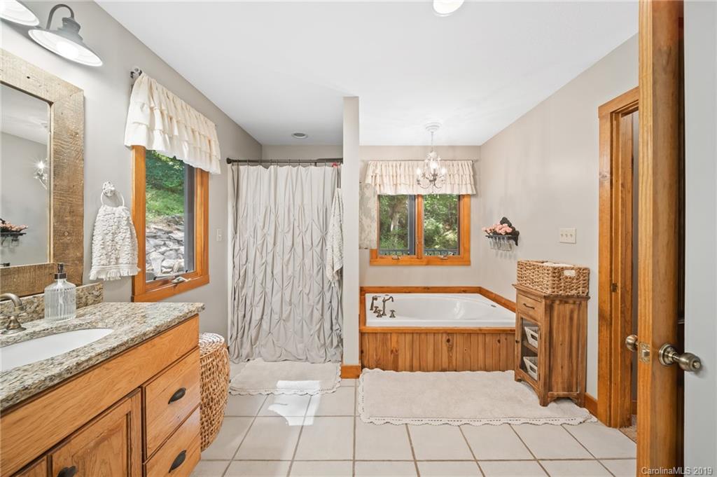 628 Cove Creek Lane Weaverville NC 28787