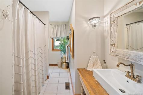 628 Cove Creek Lane Weaverville NC 28787