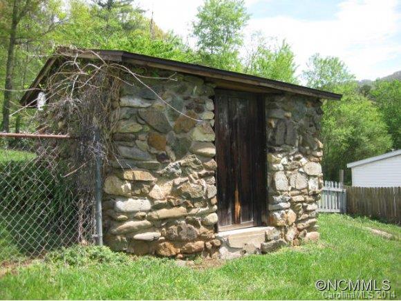 11 Old Mine Road Swannanoa NC 28778