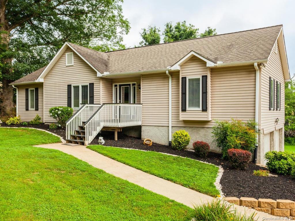 11 Nicola Drive Candler NC 28715