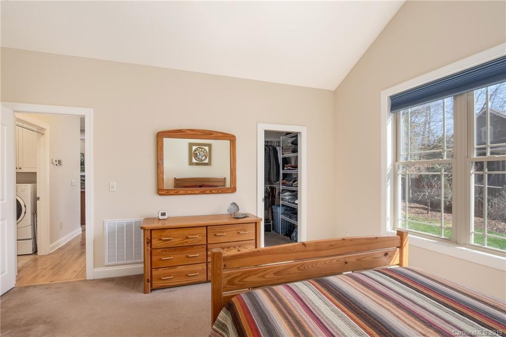 4 Alsatian Lane Asheville NC 28805