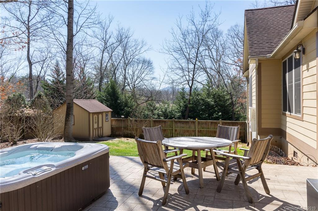 4 Alsatian Lane Asheville NC 28805