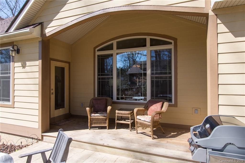 4 Alsatian Lane Asheville NC 28805