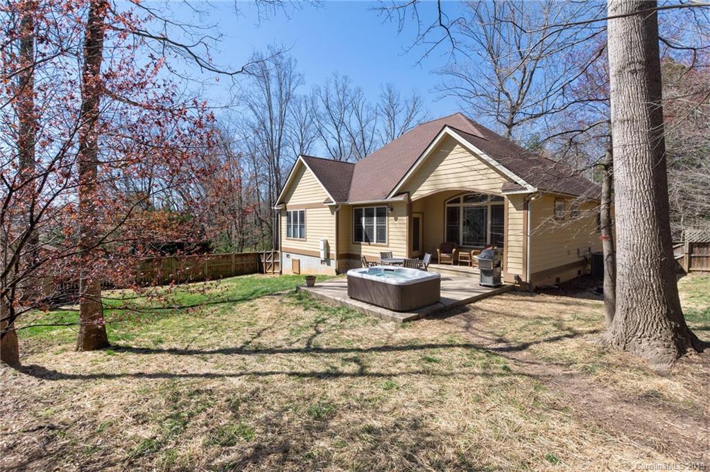 4 Alsatian Lane Asheville NC 28805