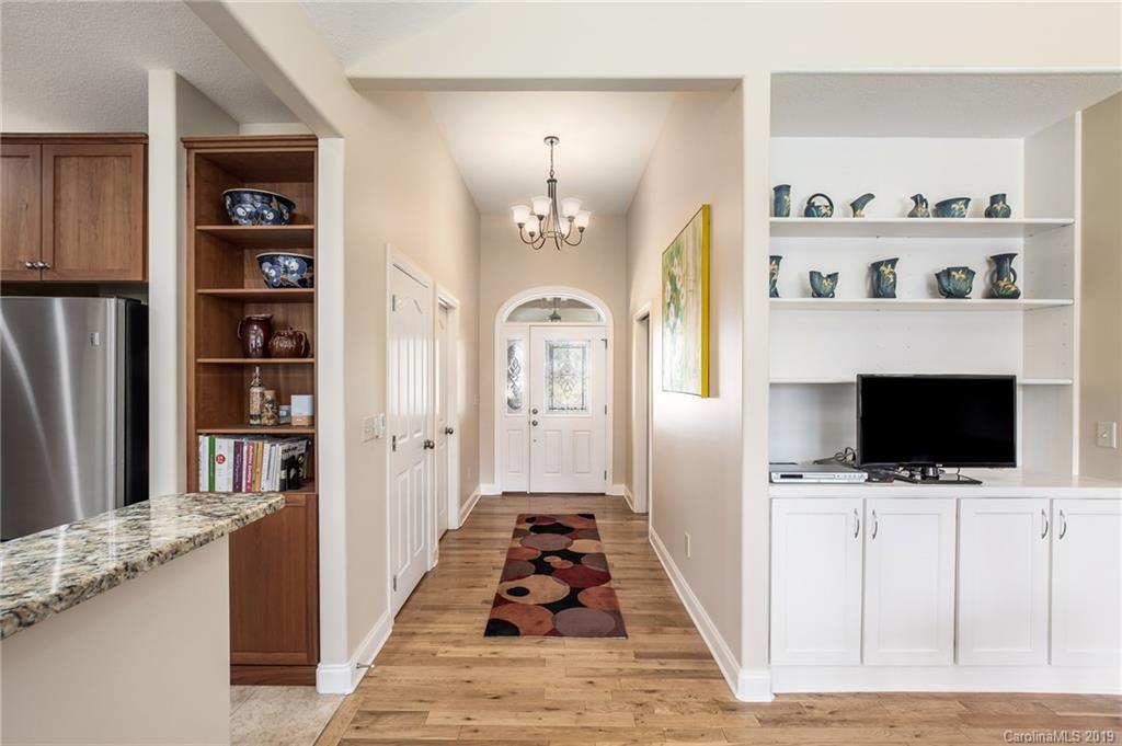 4 Alsatian Lane Asheville NC 28805