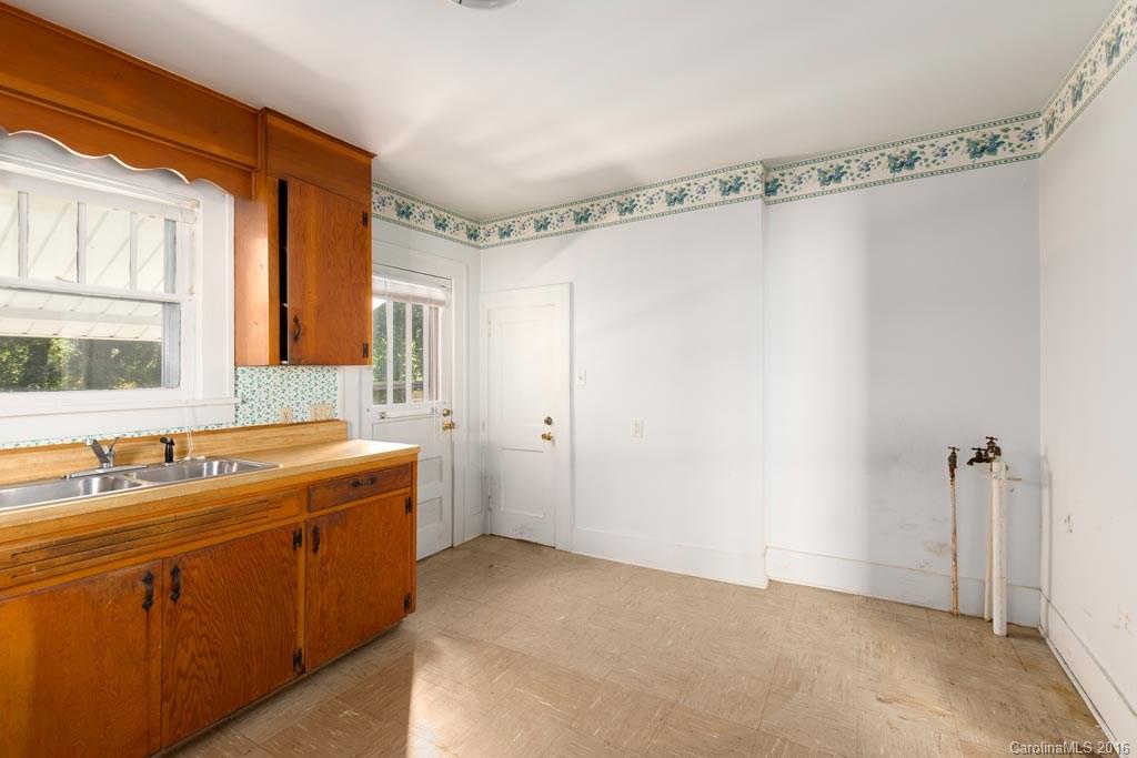 76 Harris Avenue Asheville NC 28806