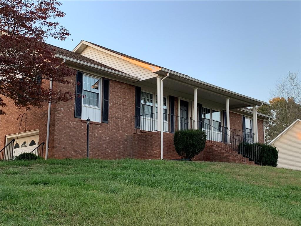 2027 Wallace Dairy Road Hickory NC 28602