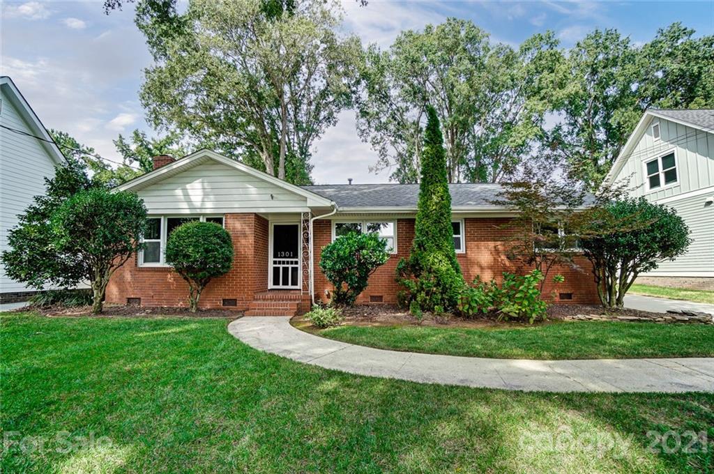 1301 Heather Lane Charlotte NC 28209