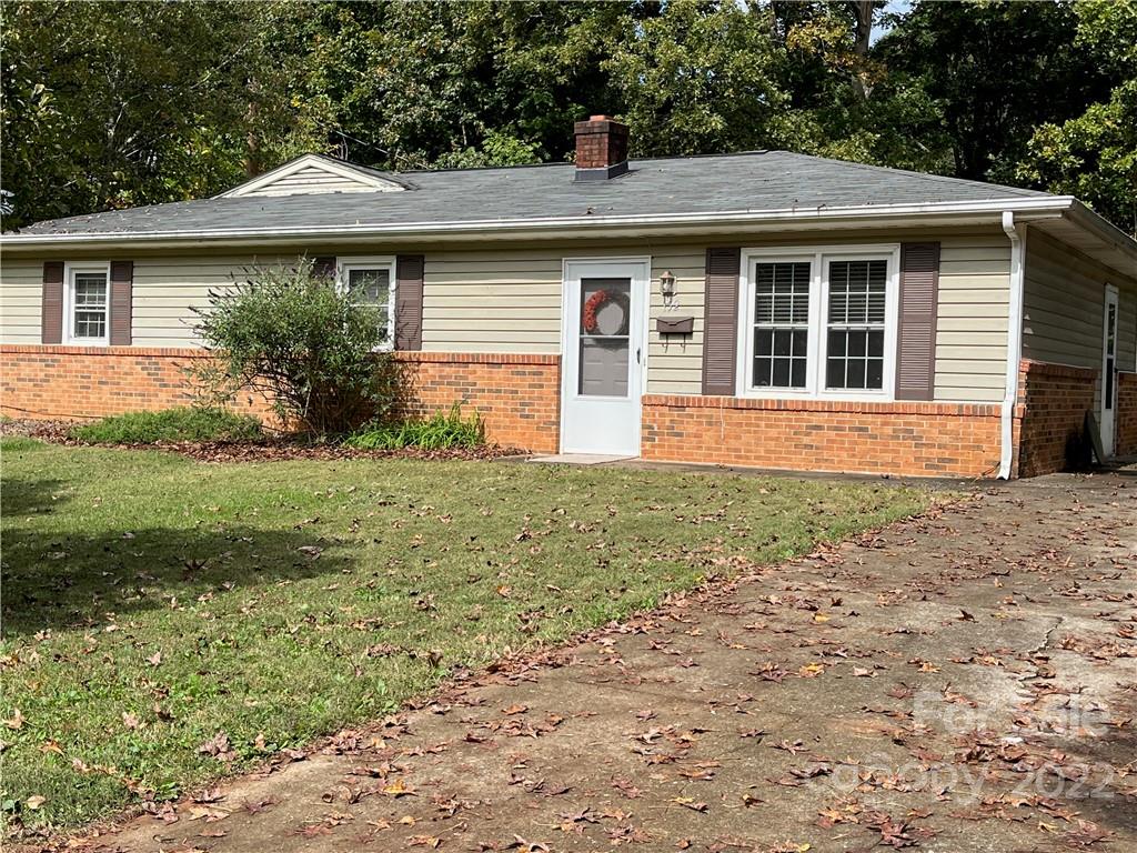 152 Greenwood Street Forest City NC 28043