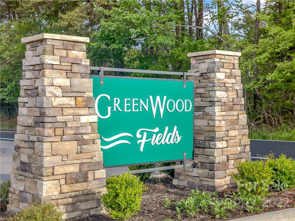 216 Oak Meadow Lane Asheville NC 28804