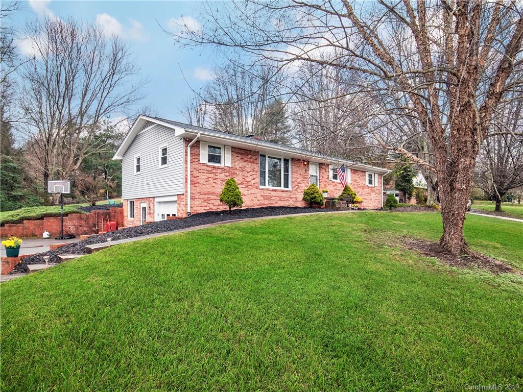 4 Fieldcrest Circle Asheville NC 28806