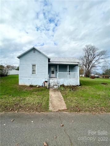 106 Bickett Street Morganton NC 28655