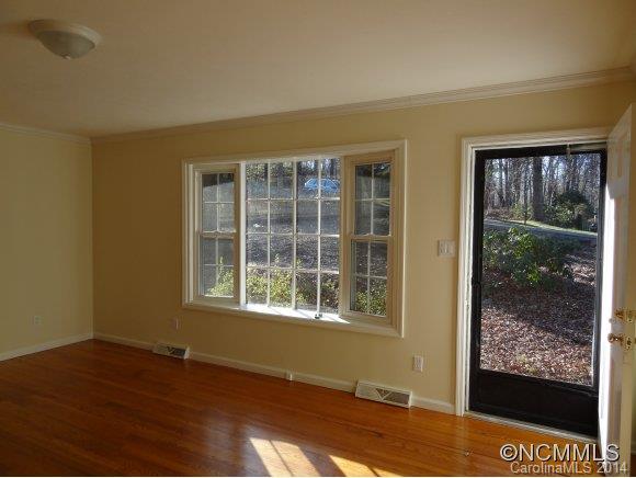 7 Ferncliff Drive Asheville NC 28805