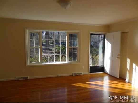7 Ferncliff Drive Asheville NC 28805