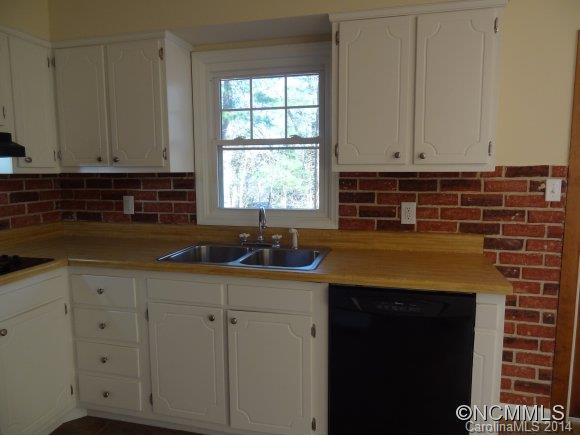 7 Ferncliff Drive Asheville NC 28805
