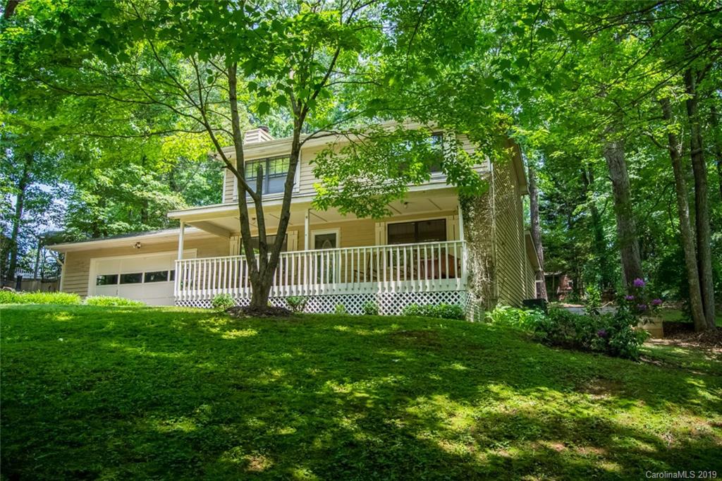 30 Oakwood Road Candler NC 28715