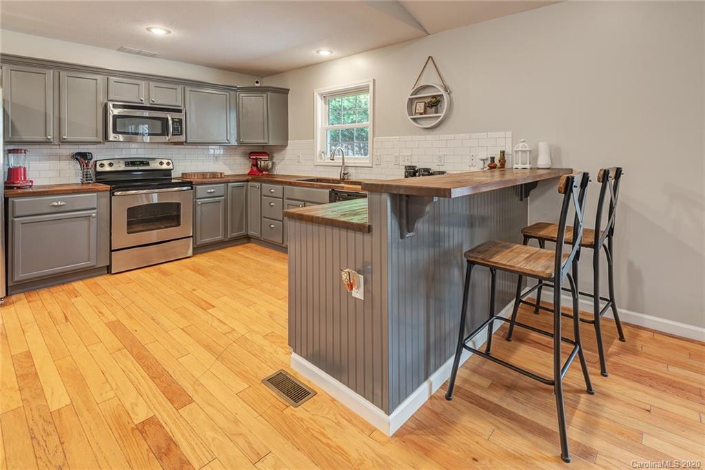 114 Churchill Downs Drive Fairview NC 28730