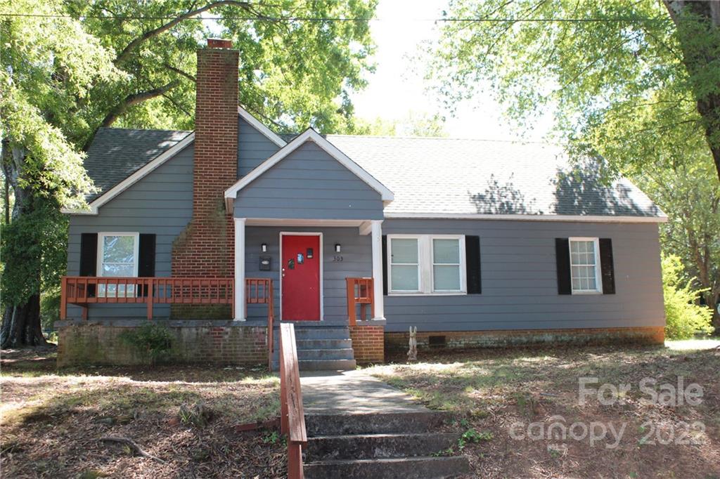303 Armfield Street Statesville NC 28677