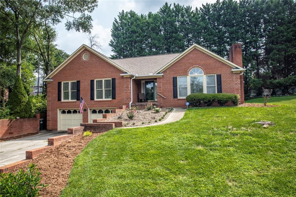 1122 10th Street Court NW Hickory NC 28601