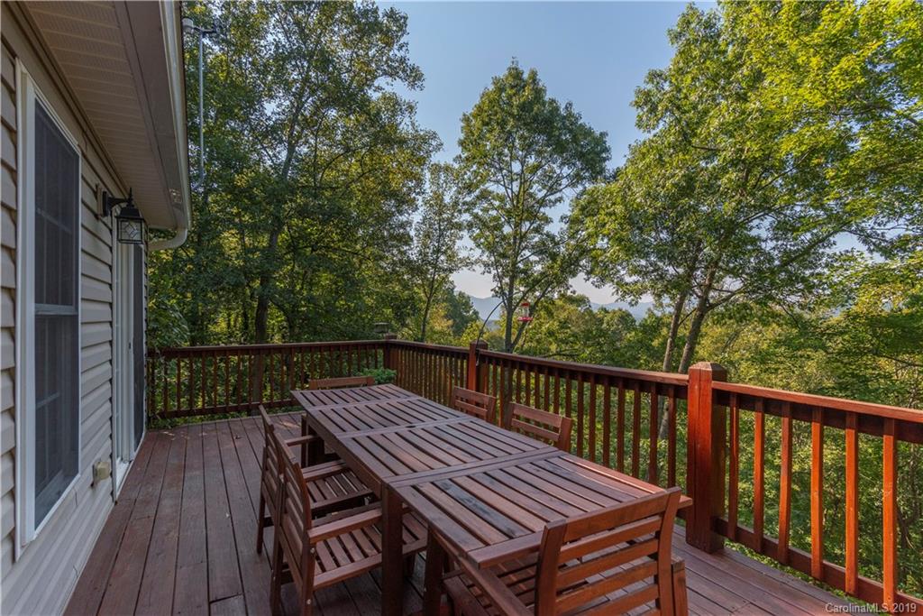 563 Betsy Ross Lane Asheville NC 28805