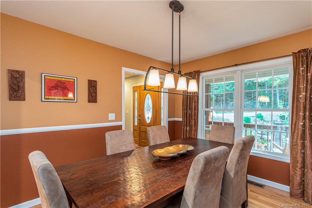 563 Betsy Ross Lane Asheville NC 28805