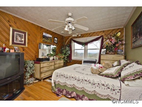 58 Ponder Farm Road Marshall NC 28753