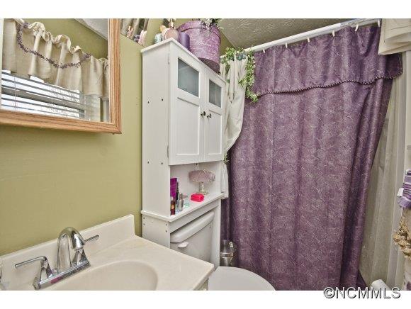58 Ponder Farm Road Marshall NC 28753