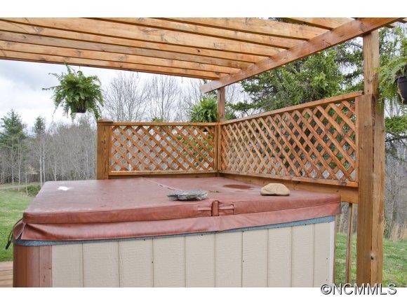 58 Ponder Farm Road Marshall NC 28753