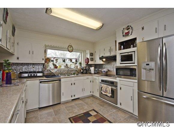 58 Ponder Farm Road Marshall NC 28753