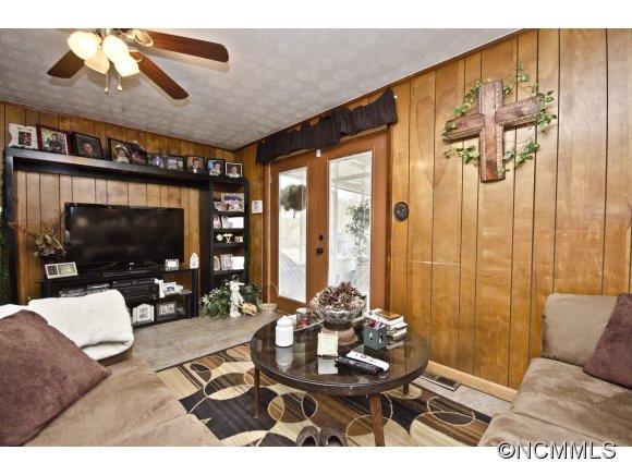 58 Ponder Farm Road Marshall NC 28753