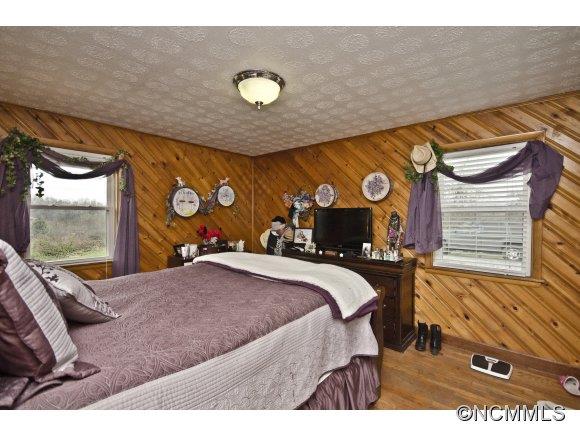 58 Ponder Farm Road Marshall NC 28753