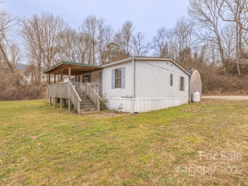 354 Reeves Cove Road Candler NC 28715