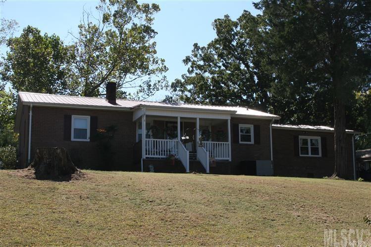 68 Family Circle Drive Taylorsville NC 28681