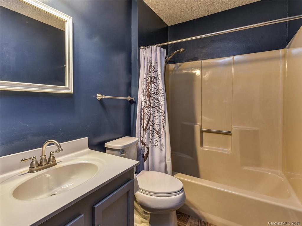 12 Wildwood Circle Fletcher NC 28732