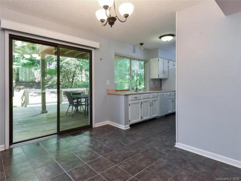 12 Wildwood Circle Fletcher NC 28732