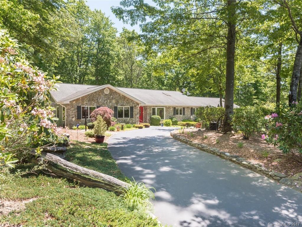 5 Leibestraum Drive Horse Shoe NC 28742