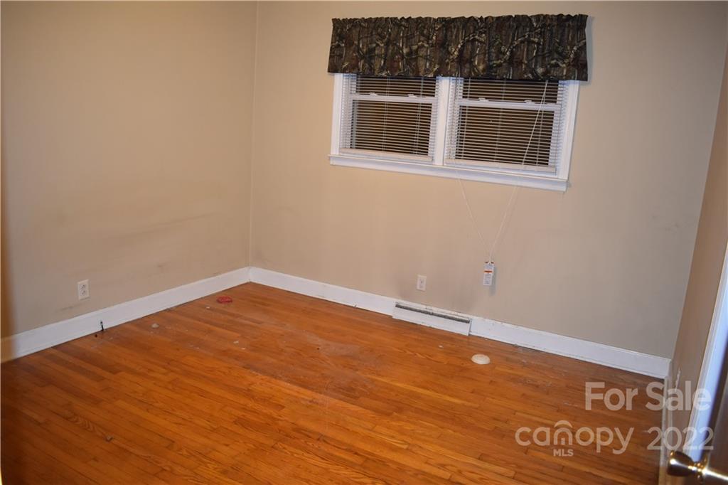725 State Street Marion NC 28752