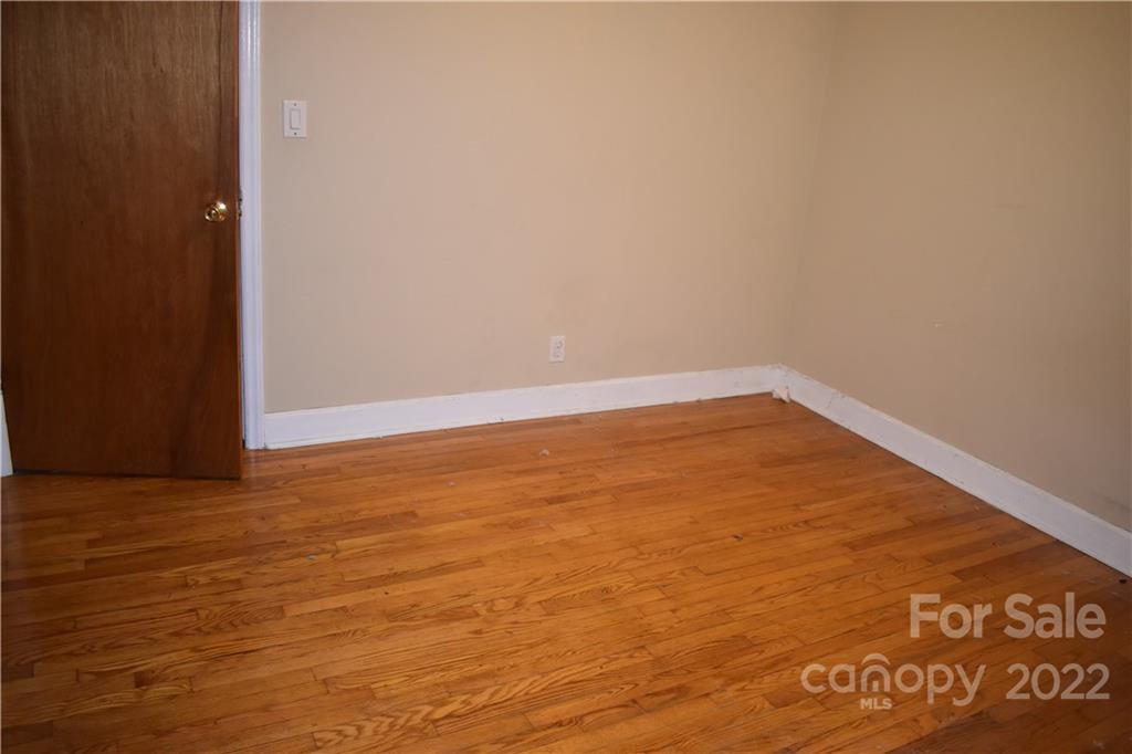 725 State Street Marion NC 28752