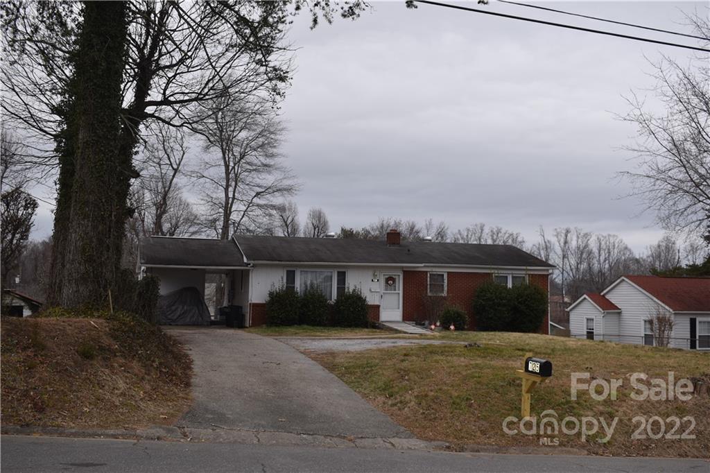 725 State Street Marion NC 28752