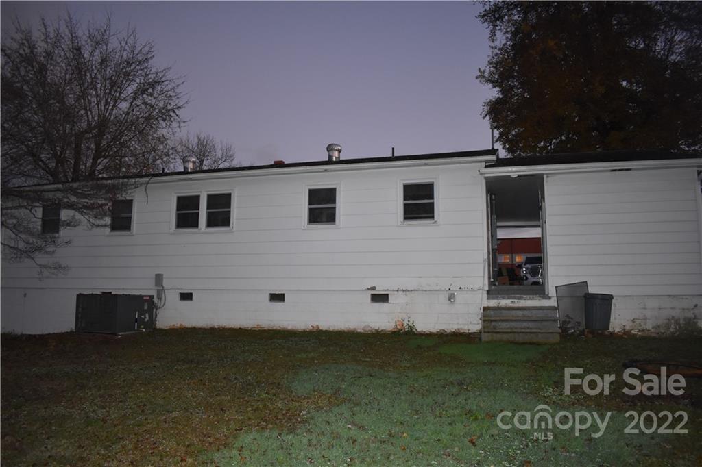 725 State Street Marion NC 28752