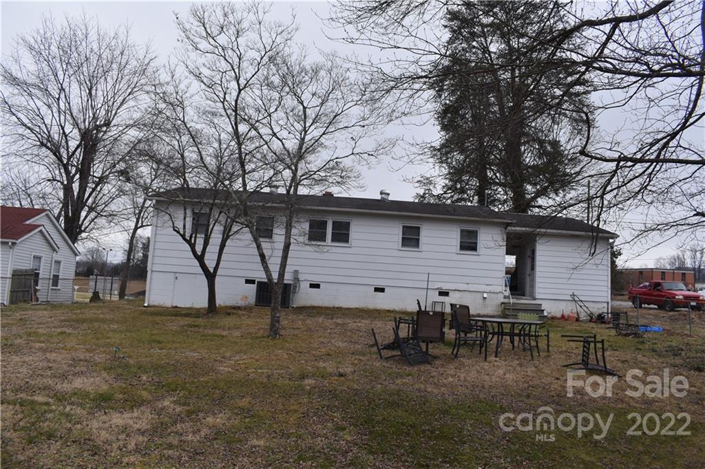 725 State Street Marion NC 28752