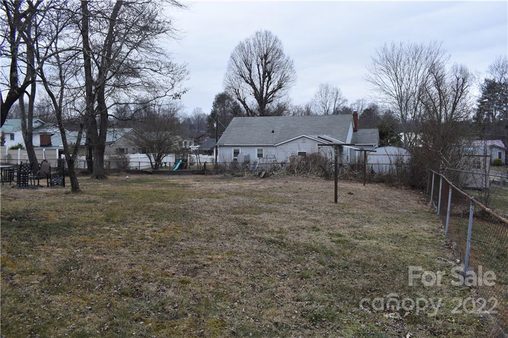 725 State Street Marion NC 28752