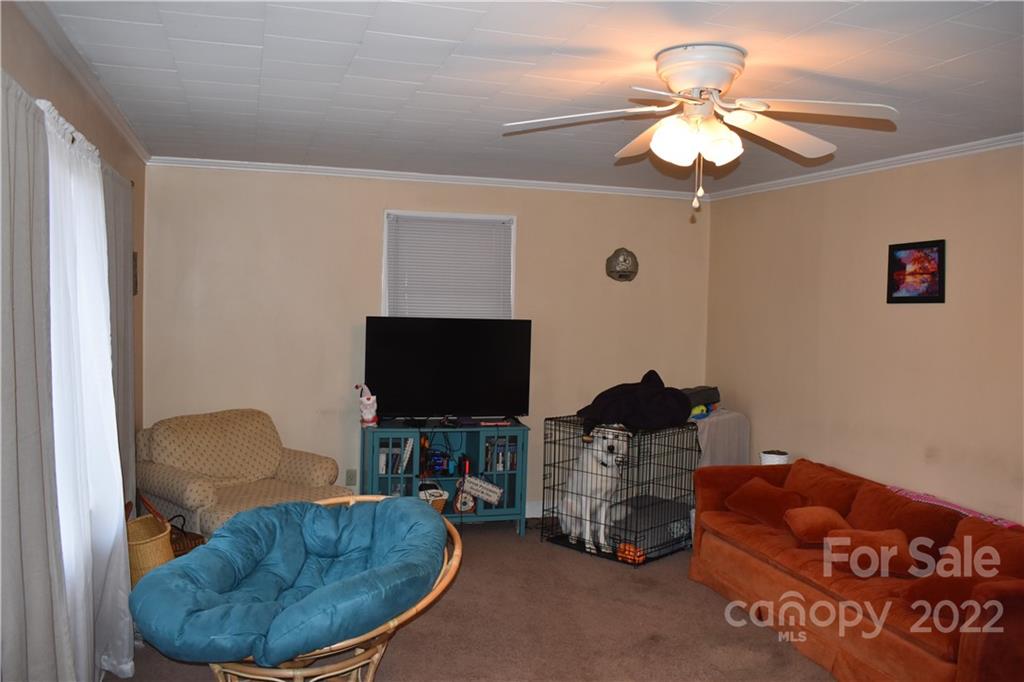 725 State Street Marion NC 28752