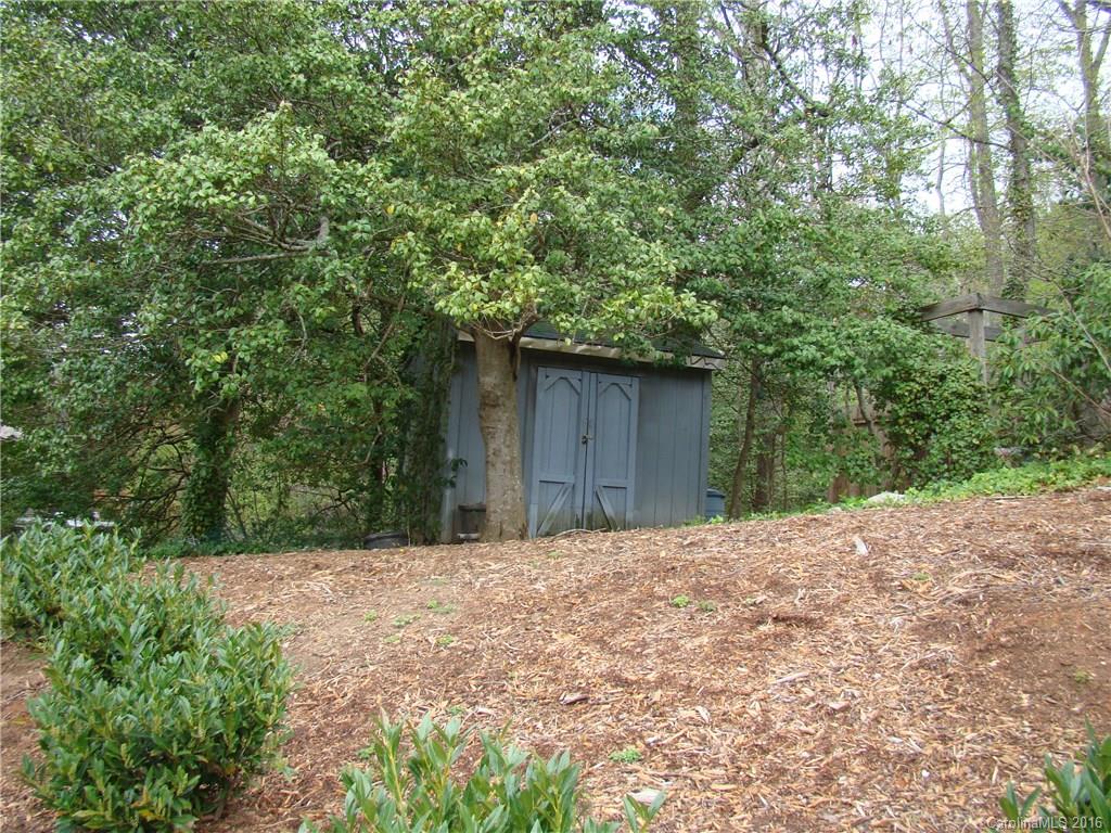 28 Pine Spring Drive Asheville NC 28805