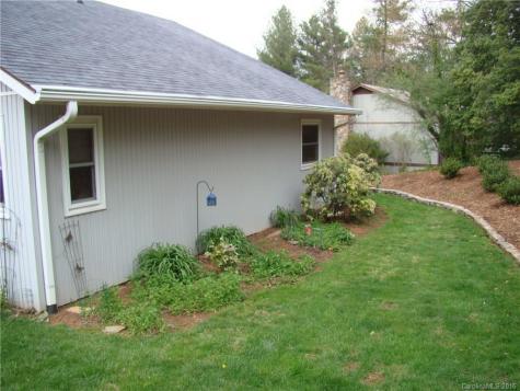 28 Pine Spring Drive Asheville NC 28805
