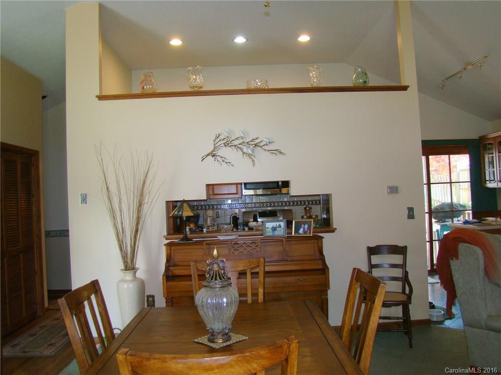 28 Pine Spring Drive Asheville NC 28805