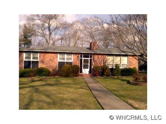 11 Zephyr Drive Asheville NC 28806