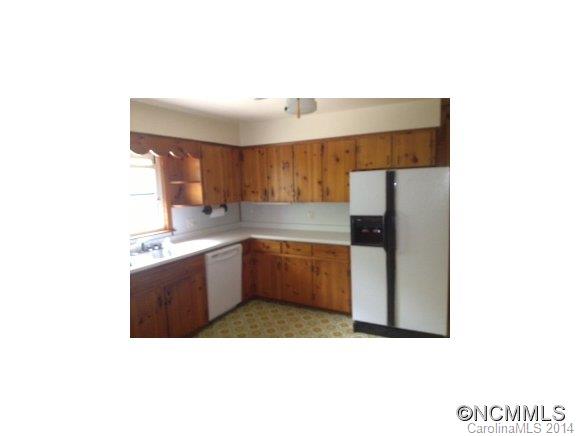 46 Memory Lane Asheville NC 28805