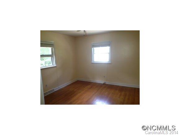 46 Memory Lane Asheville NC 28805